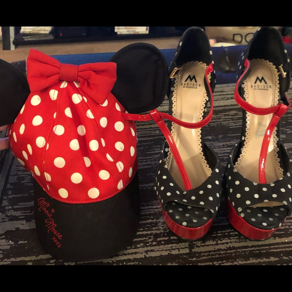 ❤️Minnie Mouse heels size 7 with Minnie hat for your Disney World vacation